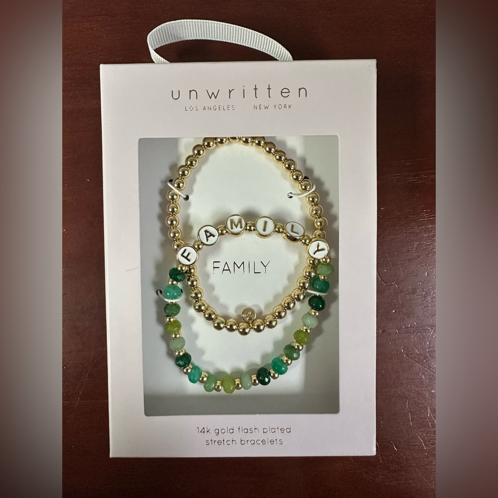 Unwritten Multi Green Quartz Family Stone and Beaded Stretch Bracelet Set - Picture 4 of 6